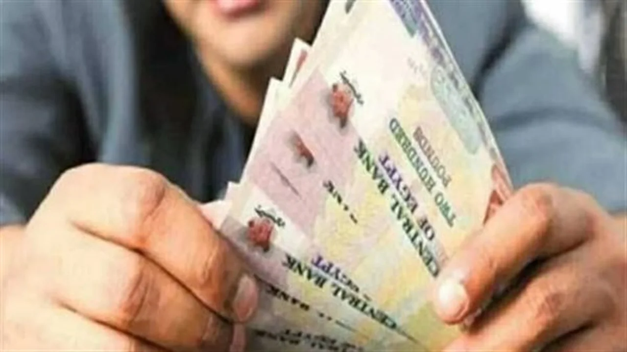 قانون المعاشات الجديد.. حالات استحقاق الأرملة دخلين إضافيين دون قيود مالية محددة